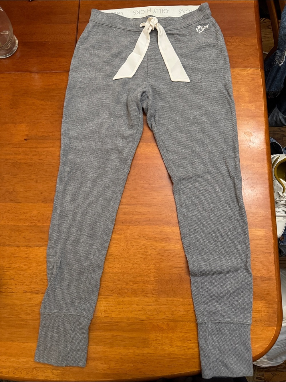 Gilly Hicks Gray Ribbed Jogger Pants with Cream Drawstring pre-owned